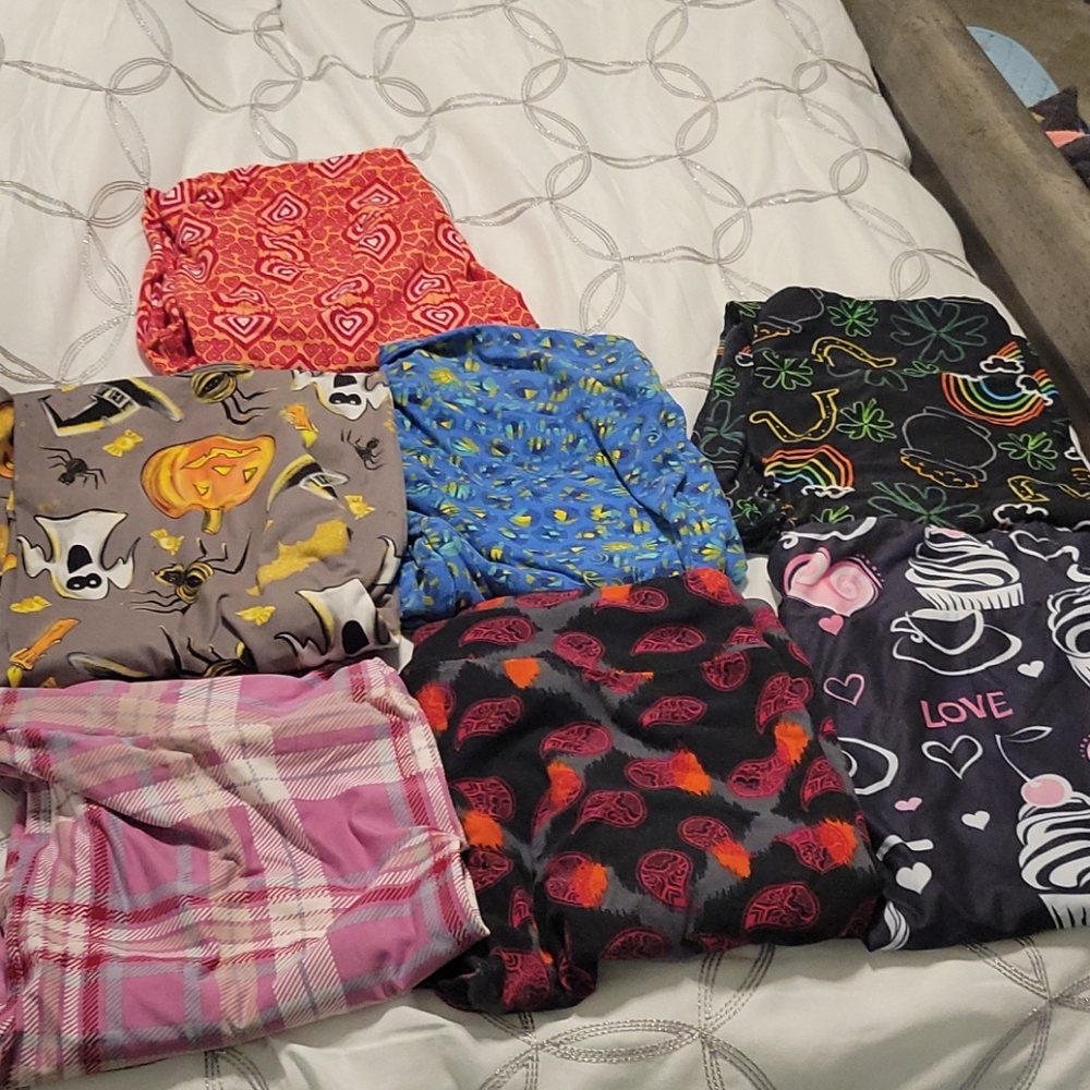 7 pair Lularoe TC Leggings